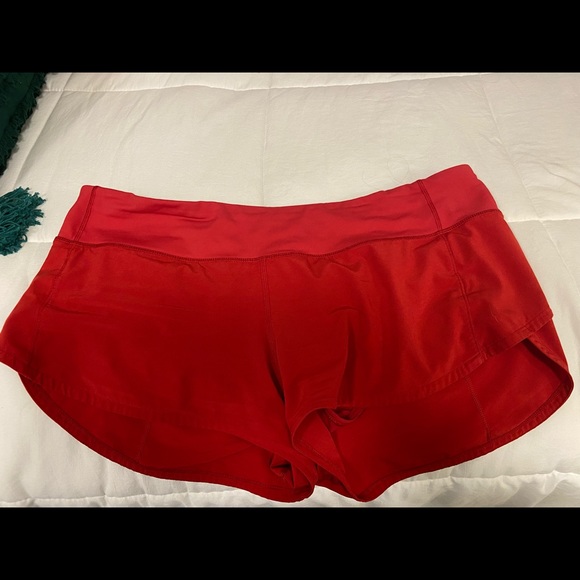 Lululemon Speed Up Shorts - Picture 2 of 5